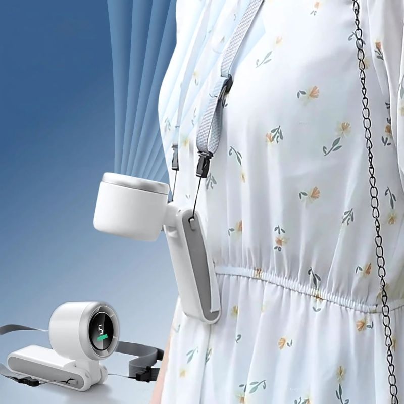 BreezeBuddy™ draagbare mini-ventilator aan een nekkoord, gericht op gezicht voor handsfree verkoeling – verkrijgbaar op Inicala.nl. Lichtgewicht, compact en ideaal voor onderweg.