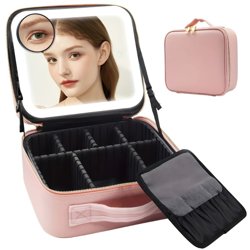 Een roze GlamVista™ LED Makeup Organizer, met verstelbare vakken en een vloeiende spiegel met functionele verlichting. Ideaal voor op reis, houdt al je make-up en kwasten netjes georganiseerd en toegankelijk.