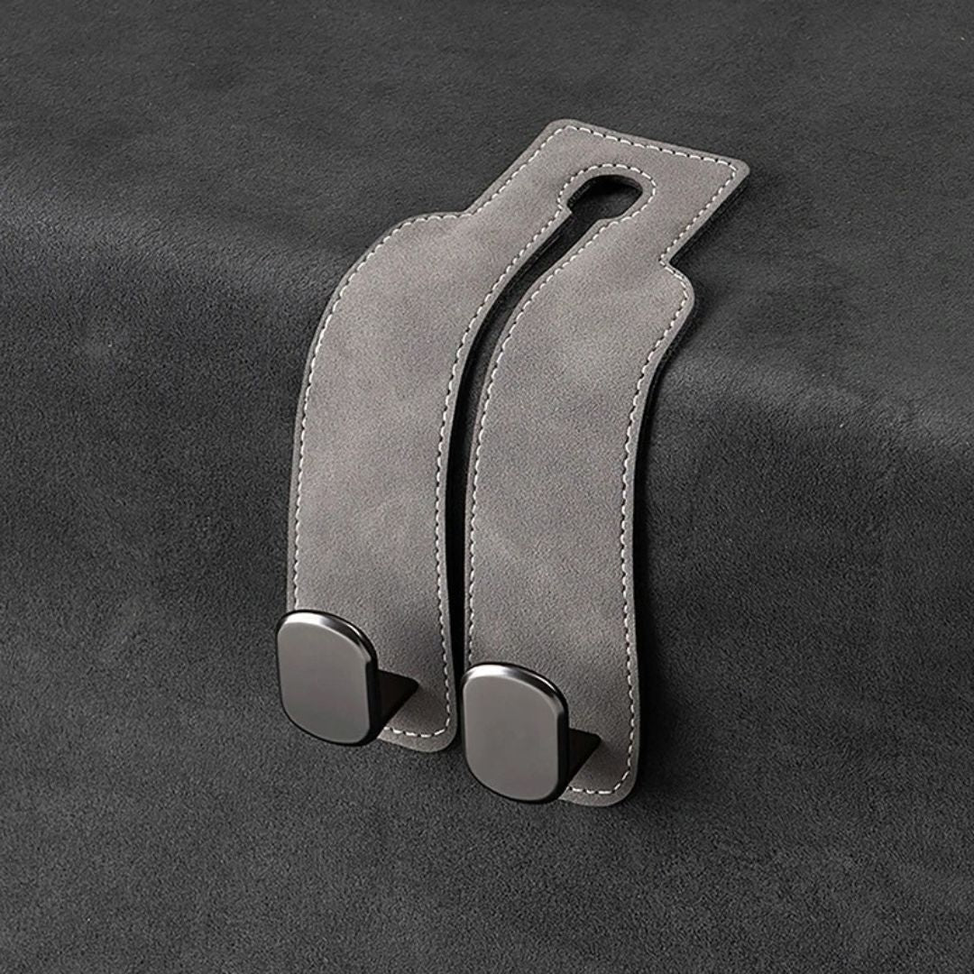 HangEase™ Organizer in Silverstone Suede™ – luxe grijze dubbele autostoelhaak van suède voor tassen en accessoires, stijlvol en stevig, ideaal voor een opgeruim