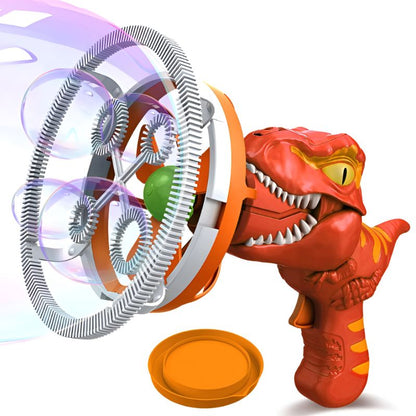 Close-up van een rood bellenblaaspistool in de vorm van een dinosaurus. Voorzien van grote ringen voor indrukwekkende bellen, ideaal voor urenlang speelplezier.