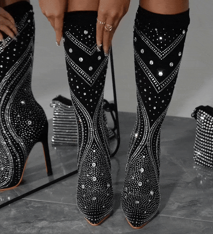 StellaVogue™ Boots kniehoge glamourlaarzen van Inicala.nl – zwarte laarzen met fonkelende strass die elke beweging vangen, hoge hak en luxe uitstraling voor een opvallende partylook.