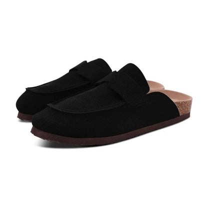 Zwarte Nuvano™ – Suède Loafer-Clogs met Orthopedisch Comfort van Inicala.nl, stijlvol en instapklaar met een ergonomisch voetbed en zachte loopzool voor dagelijks comfort.
